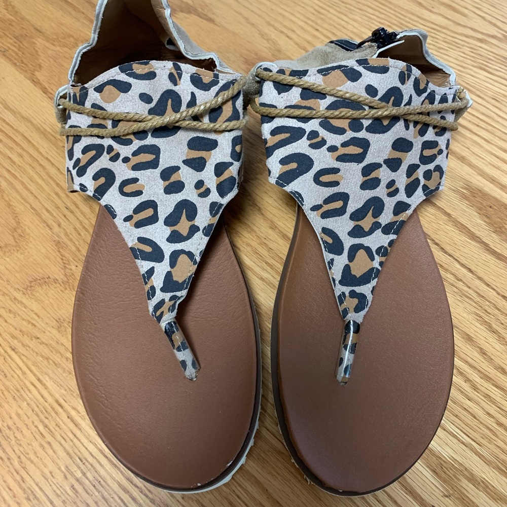 Women’s Sandals